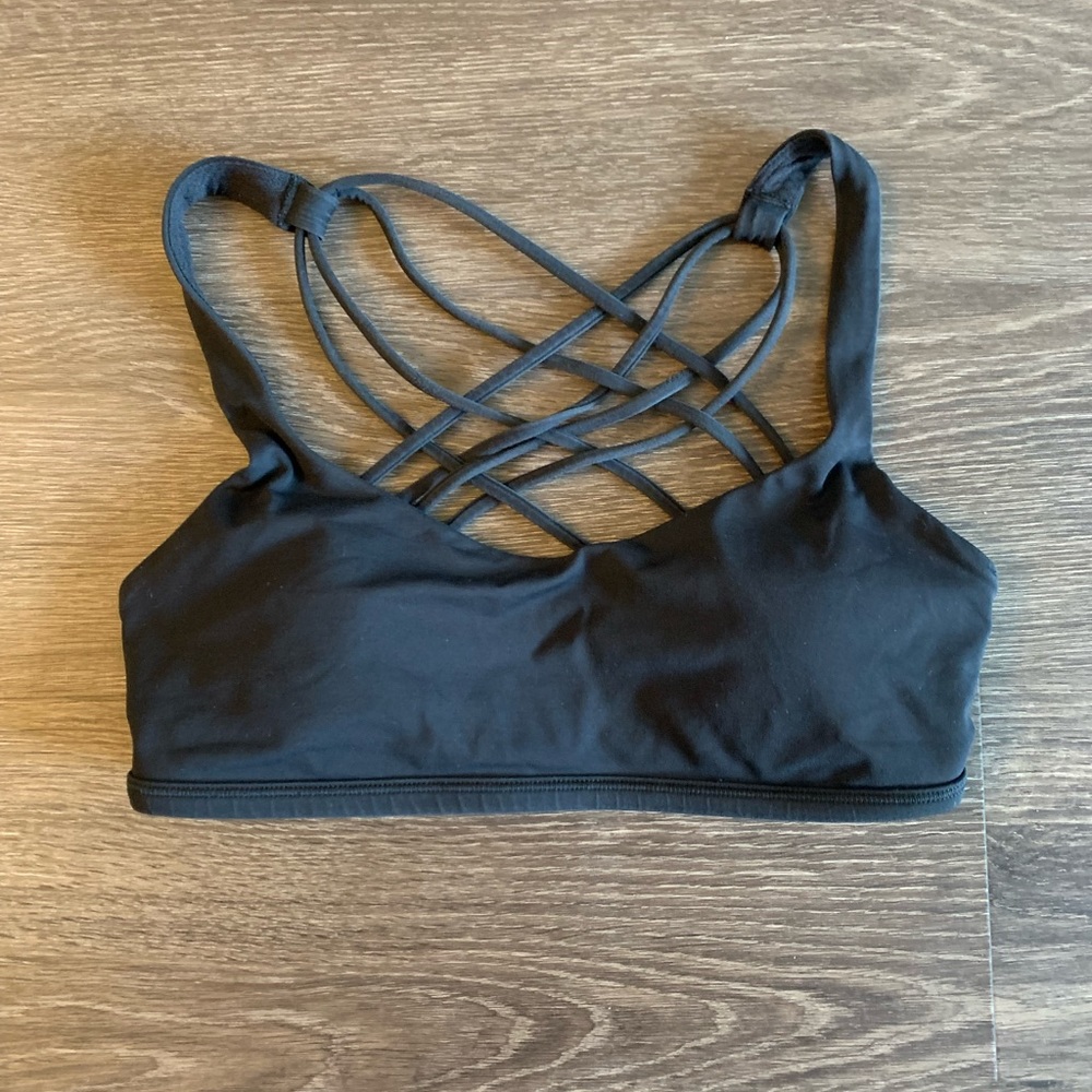 Lululemon free to be wild bra